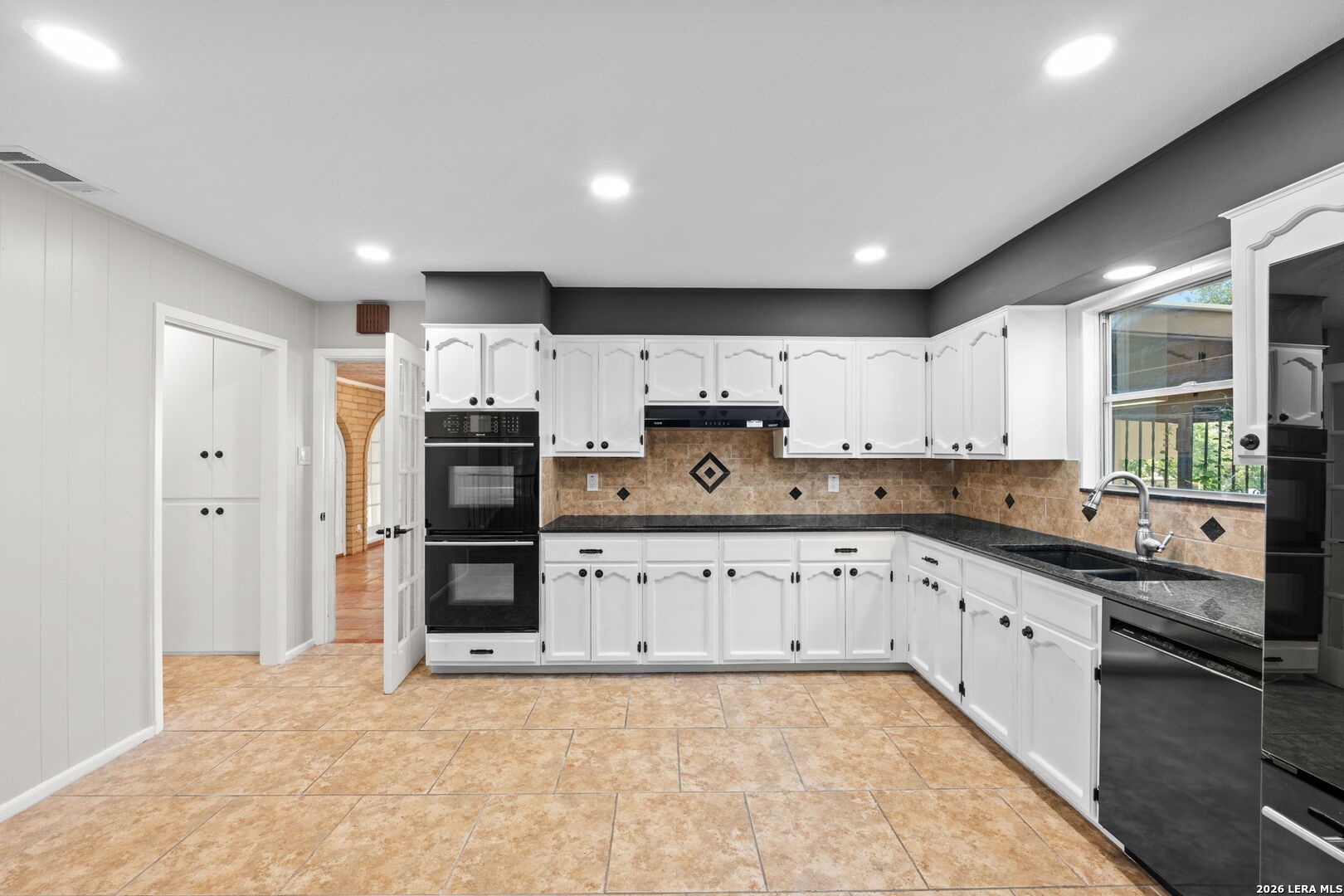 4227 Laurel Trail San Antonio TX 78240