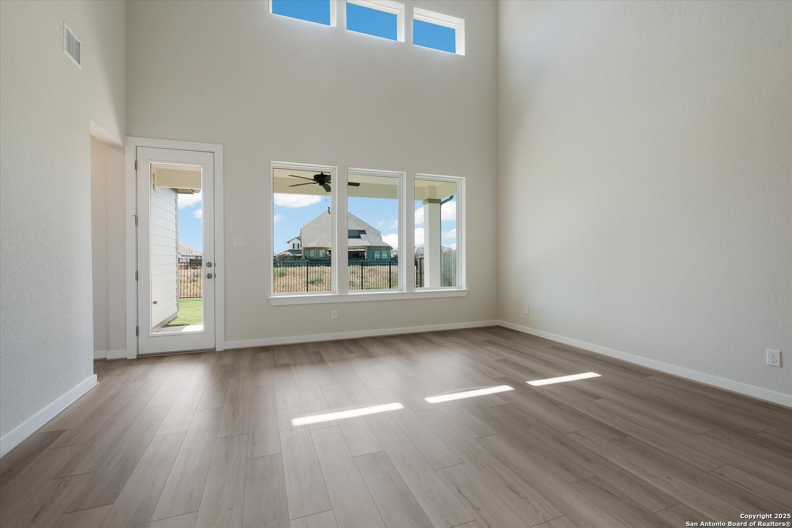 444 Foxbrook Way Cibolo TX 78108