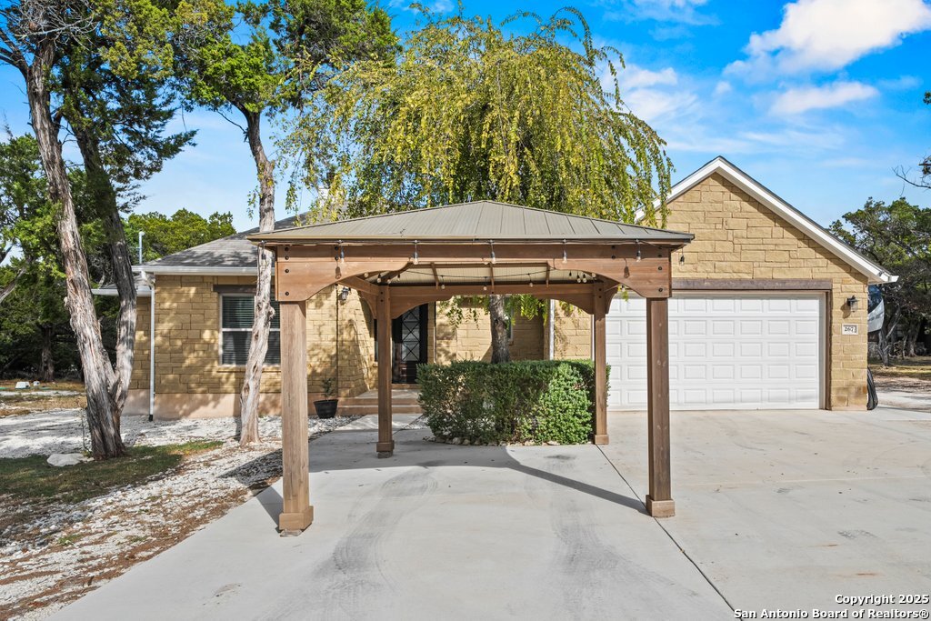 267 Eagle Rock Spring Branch TX 78070