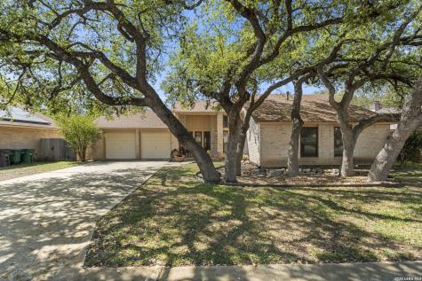2422 Shadow Cliff Street San Antonio TX 78232