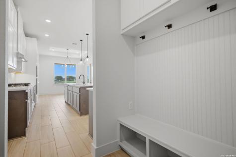 171 Pradera Ridge Drive Floresville TX 78114