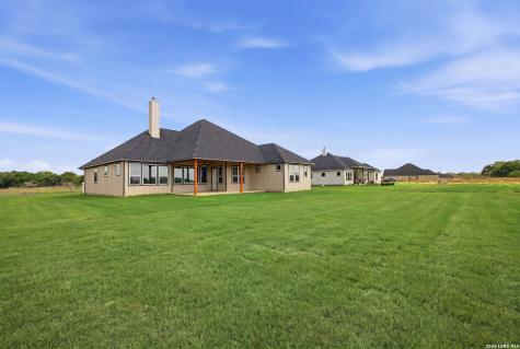 171 Pradera Ridge Drive Floresville TX 78114