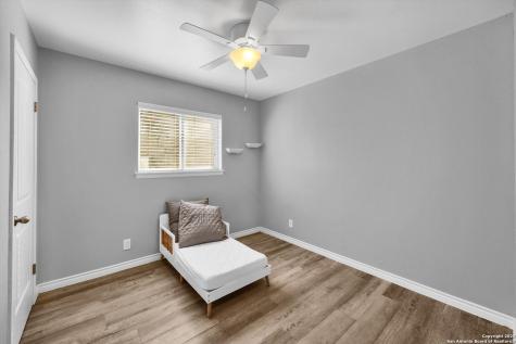 5202 Coral Mist Kirby TX 78219