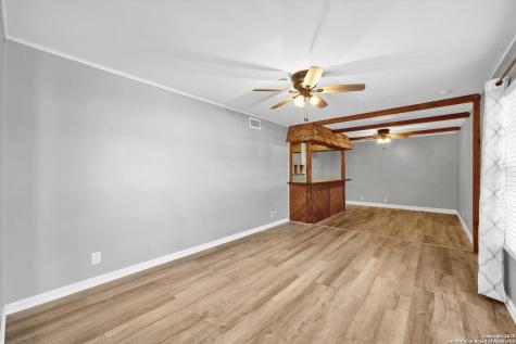 5202 Coral Mist Kirby TX 78219