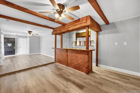 5202 Coral Mist Kirby TX 78219