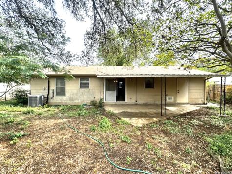 6327 Flint Rock San Antonio TX 78238