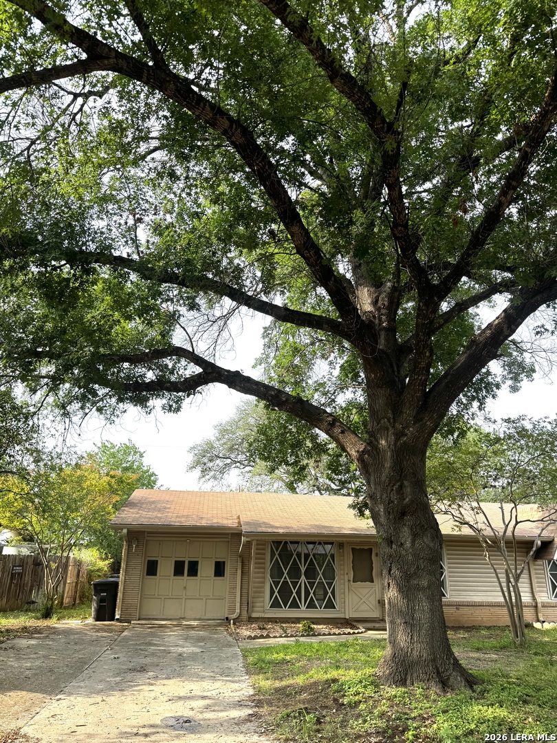 6327 Flint Rock San Antonio TX 78238