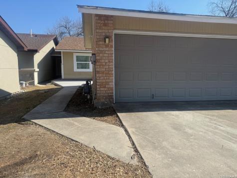 1318 Bayou Drive San Antonio TX 78245