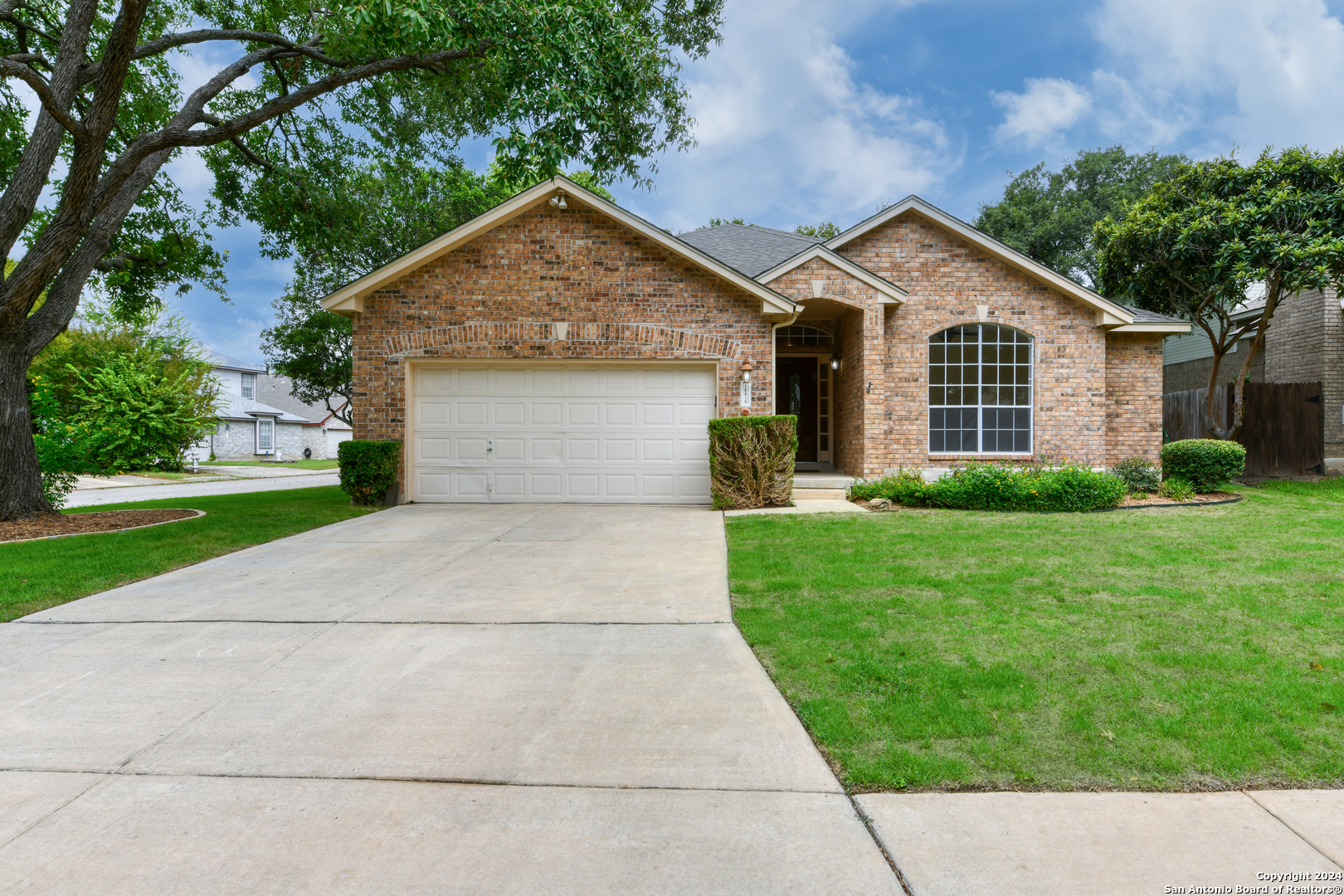 16419 Pemoak Drive San Antonio TX 78240