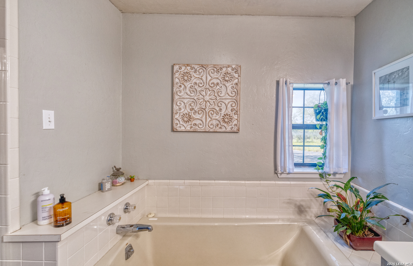 335 Sunset Ridge Uvalde TX 78801