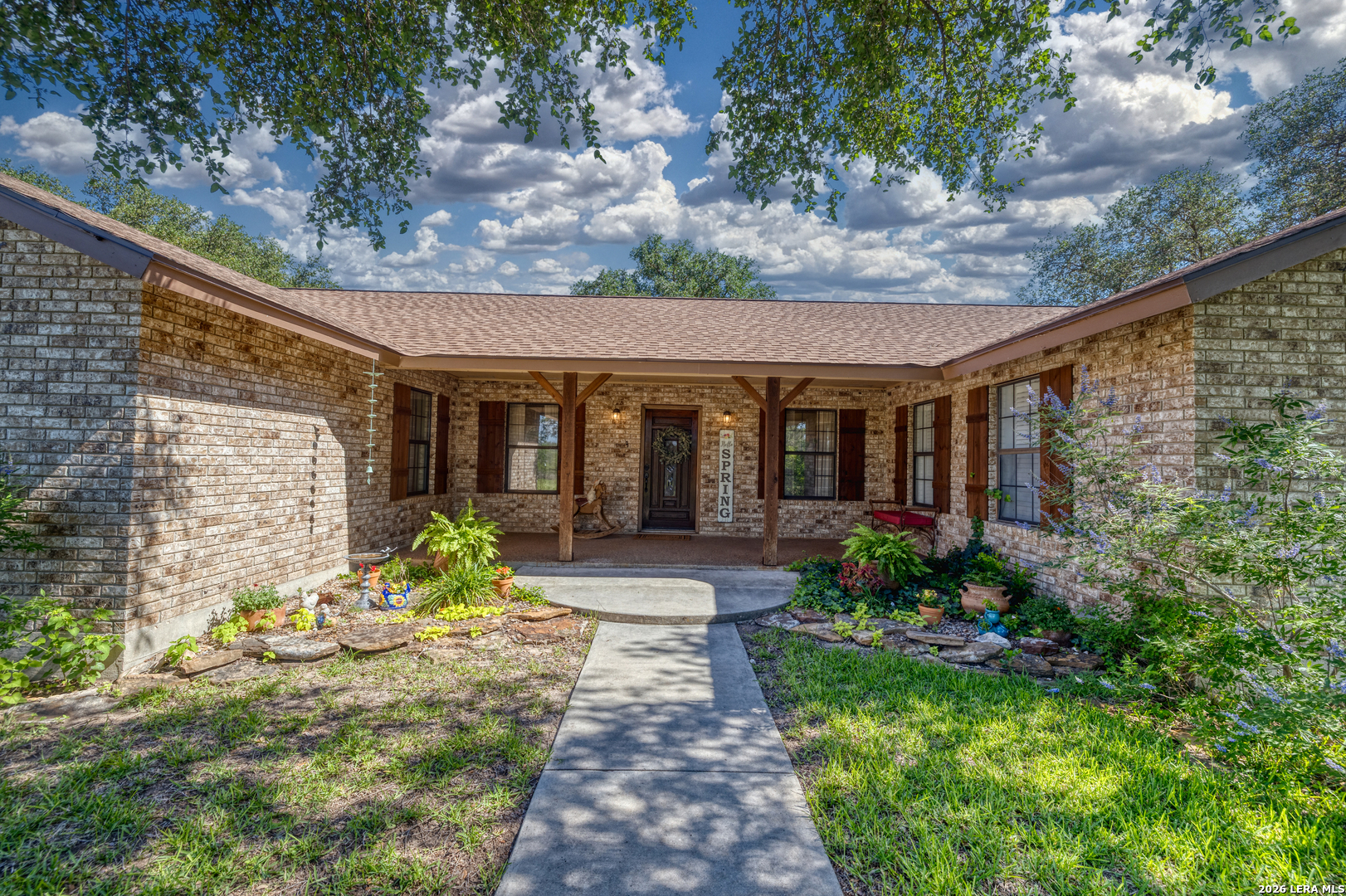 335 Sunset Ridge Uvalde TX 78801