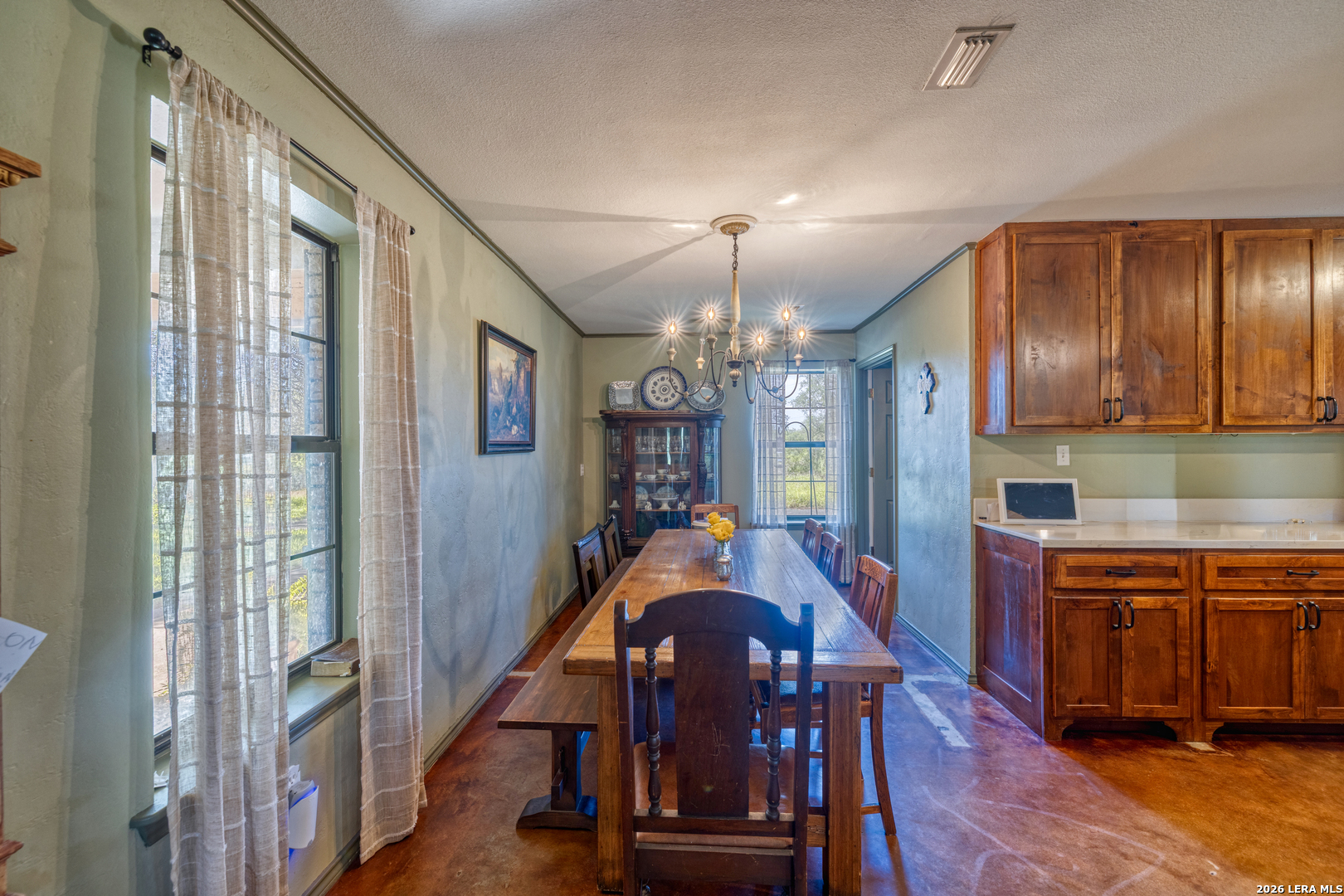 335 Sunset Ridge Uvalde TX 78801