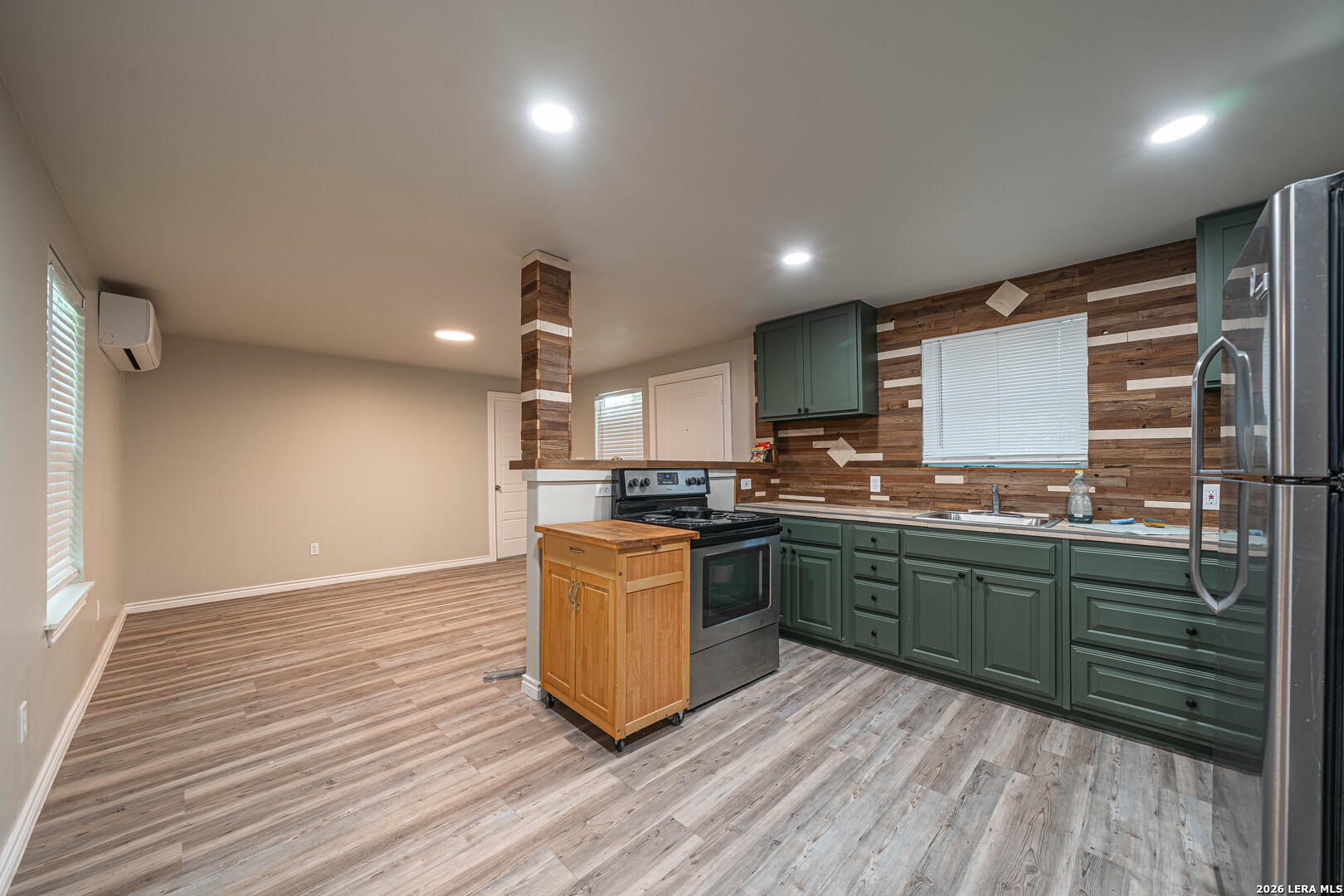 8579 Whartons Dock Bandera TX 78003