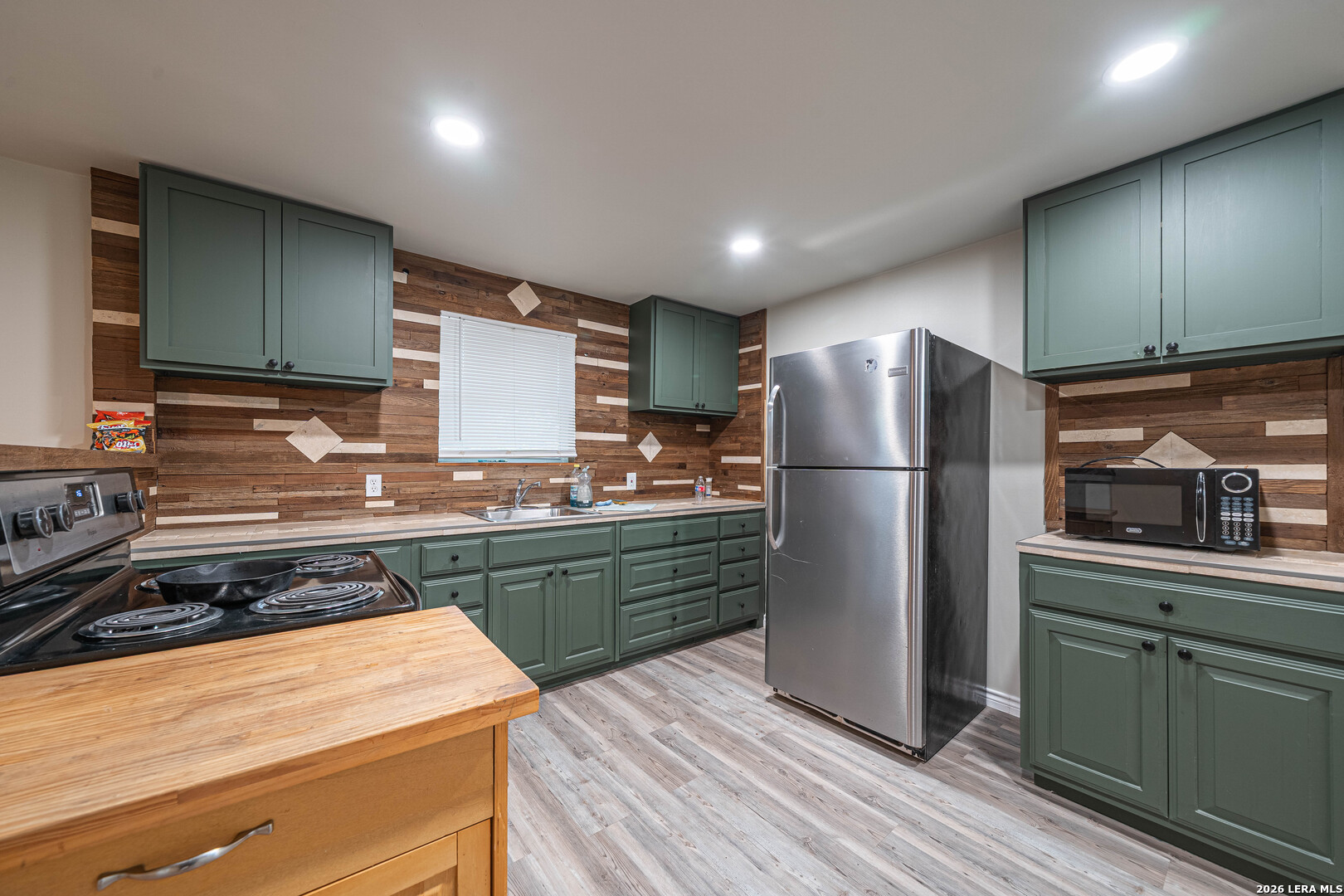 8579 Whartons Dock Bandera TX 78003