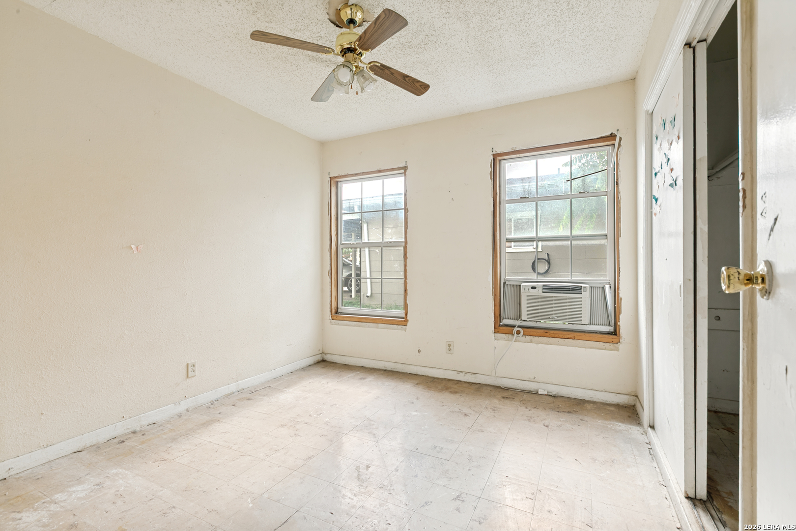 518 Hillwood San Antonio TX 78213