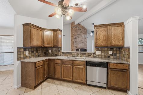 6312 Shady Green San Antonio TX 78250