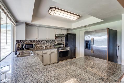 5554 Castle Knight San Antonio TX 78218