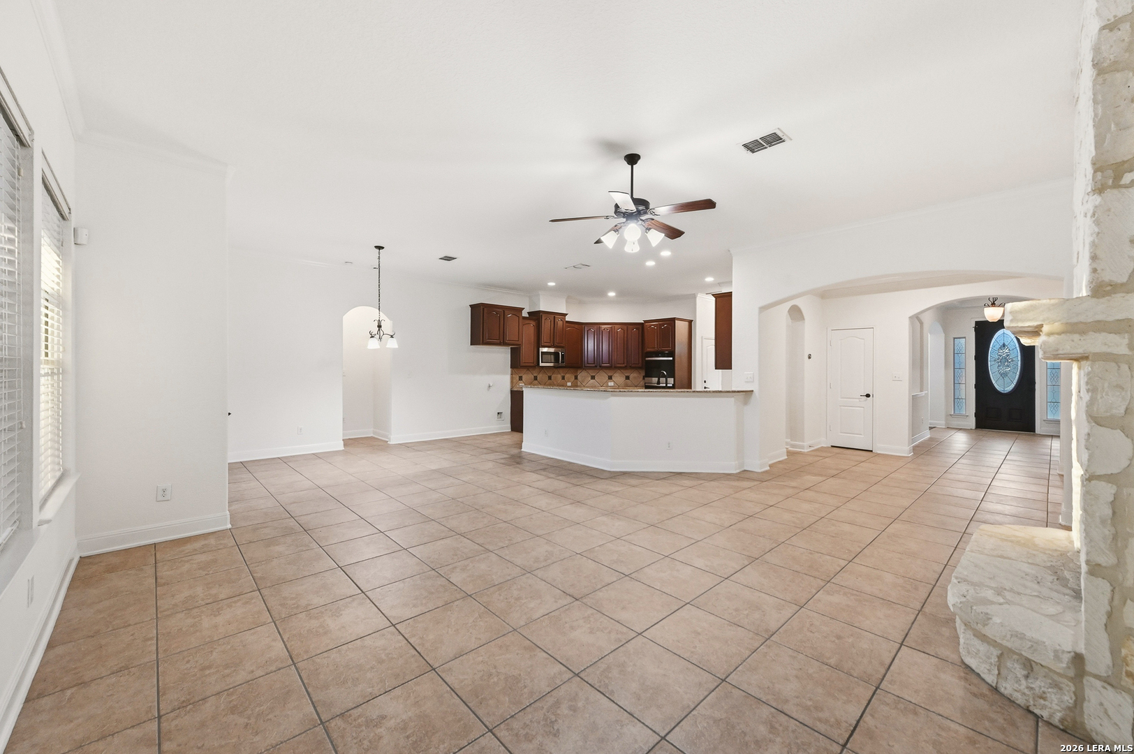 6718 Laura Heights Schertz TX 78154