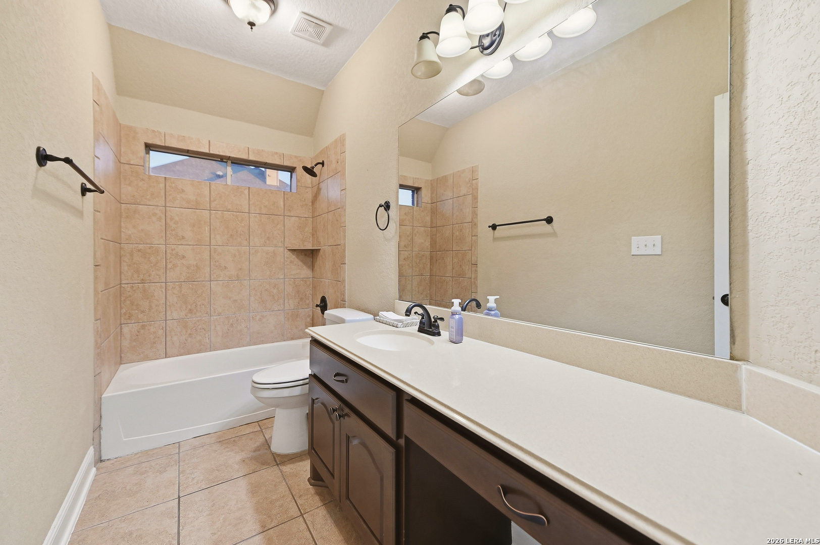 6718 Laura Heights Schertz TX 78154