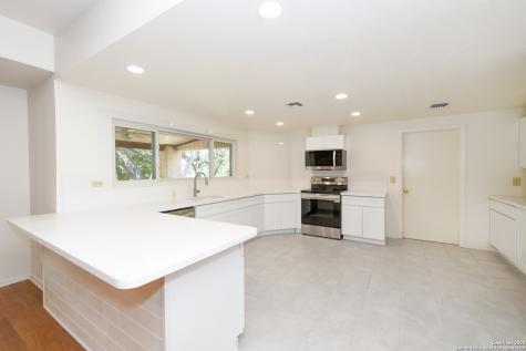 5803 Hollyhock San Antonio TX 78240