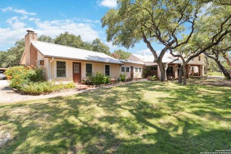5803 Hollyhock San Antonio TX 78240
