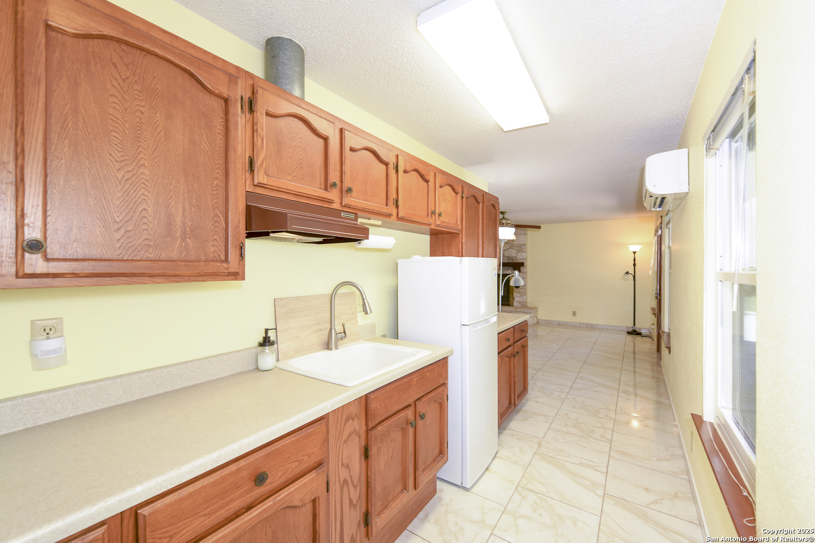 5803 Hollyhock San Antonio TX 78240