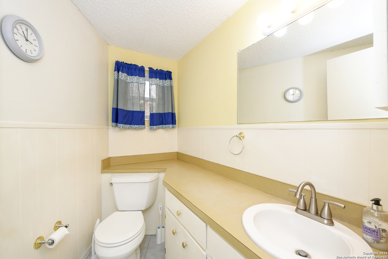 5803 Hollyhock San Antonio TX 78240