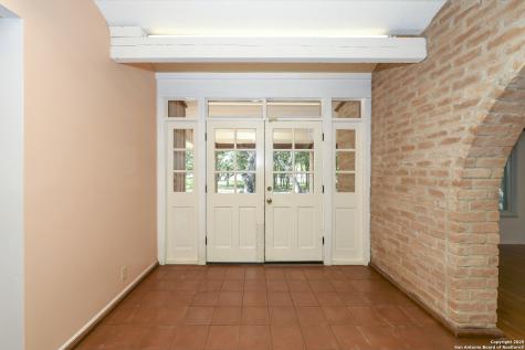5803 Hollyhock San Antonio TX 78240