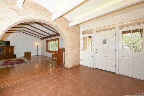 5803 Hollyhock San Antonio TX 78240