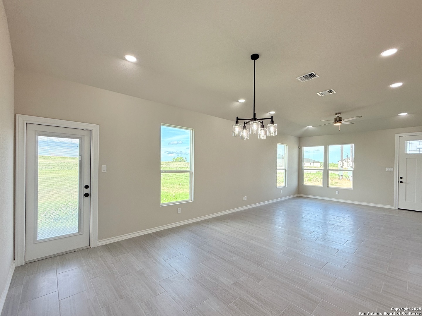 144 Camino Verde Court La Vernia TX 78121