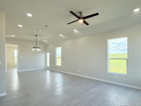 144 Camino Verde Court La Vernia TX 78121