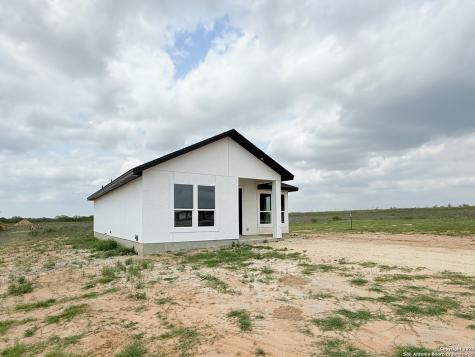 144 Camino Verde Court La Vernia TX 78121