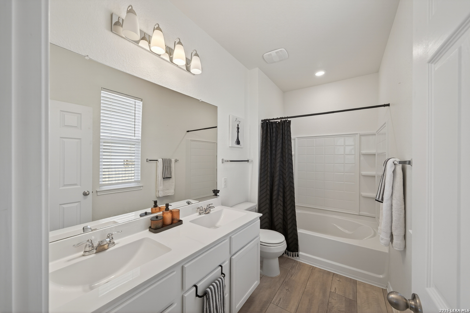 5008 Arrow Vista Marion TX 78124