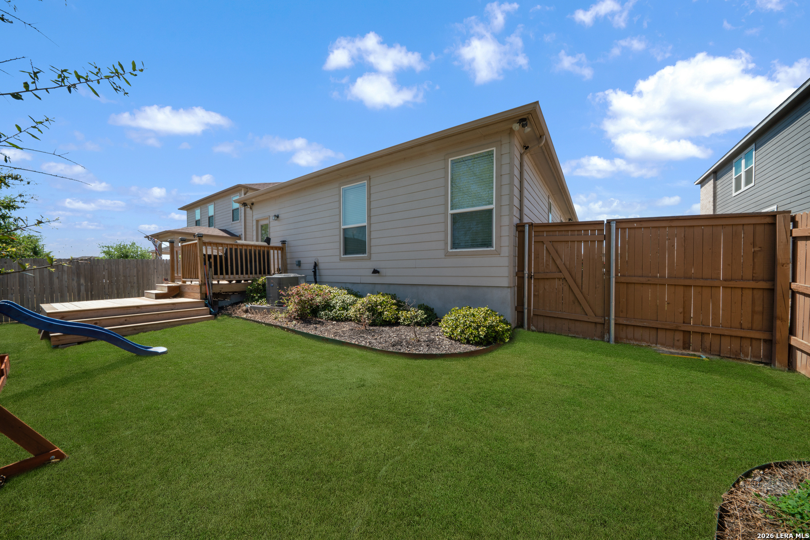 5008 Arrow Vista Marion TX 78124