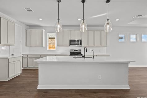 123 Heidi Hill Castroville TX 78009