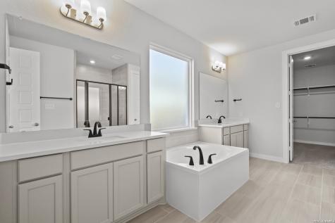 123 Heidi Hill Castroville TX 78009