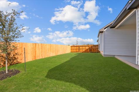 123 Heidi Hill Castroville TX 78009