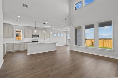 123 Heidi Hill Castroville TX 78009