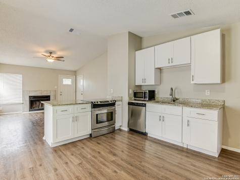 6230 Valley Queen San Antonio TX 78250