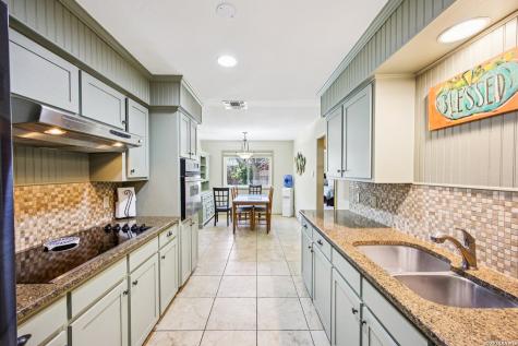 92 Westwood Kerrville TX 78028