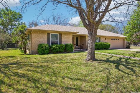92 Westwood Kerrville TX 78028