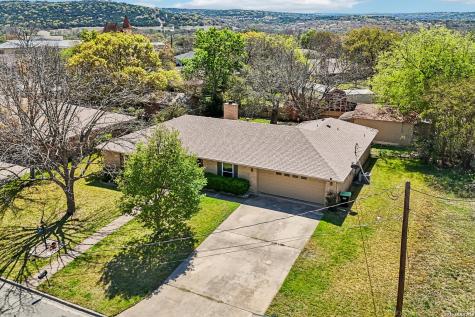 92 Westwood Kerrville TX 78028