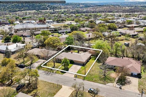 92 Westwood Kerrville TX 78028