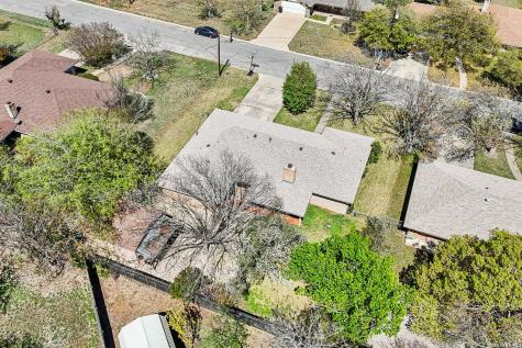92 Westwood Kerrville TX 78028