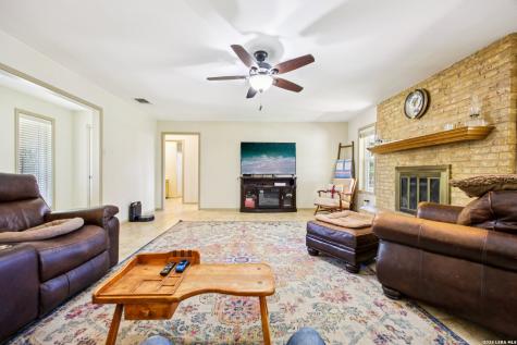 92 Westwood Kerrville TX 78028