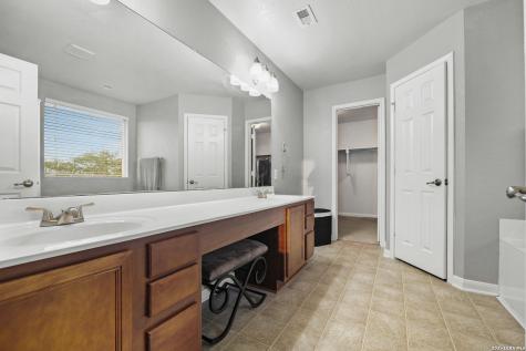 4618 Manitou Bay San Antonio TX 78259