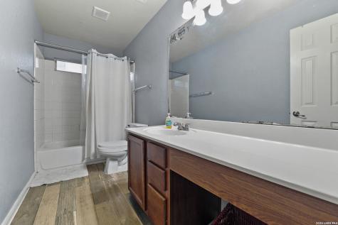4618 Manitou Bay San Antonio TX 78259