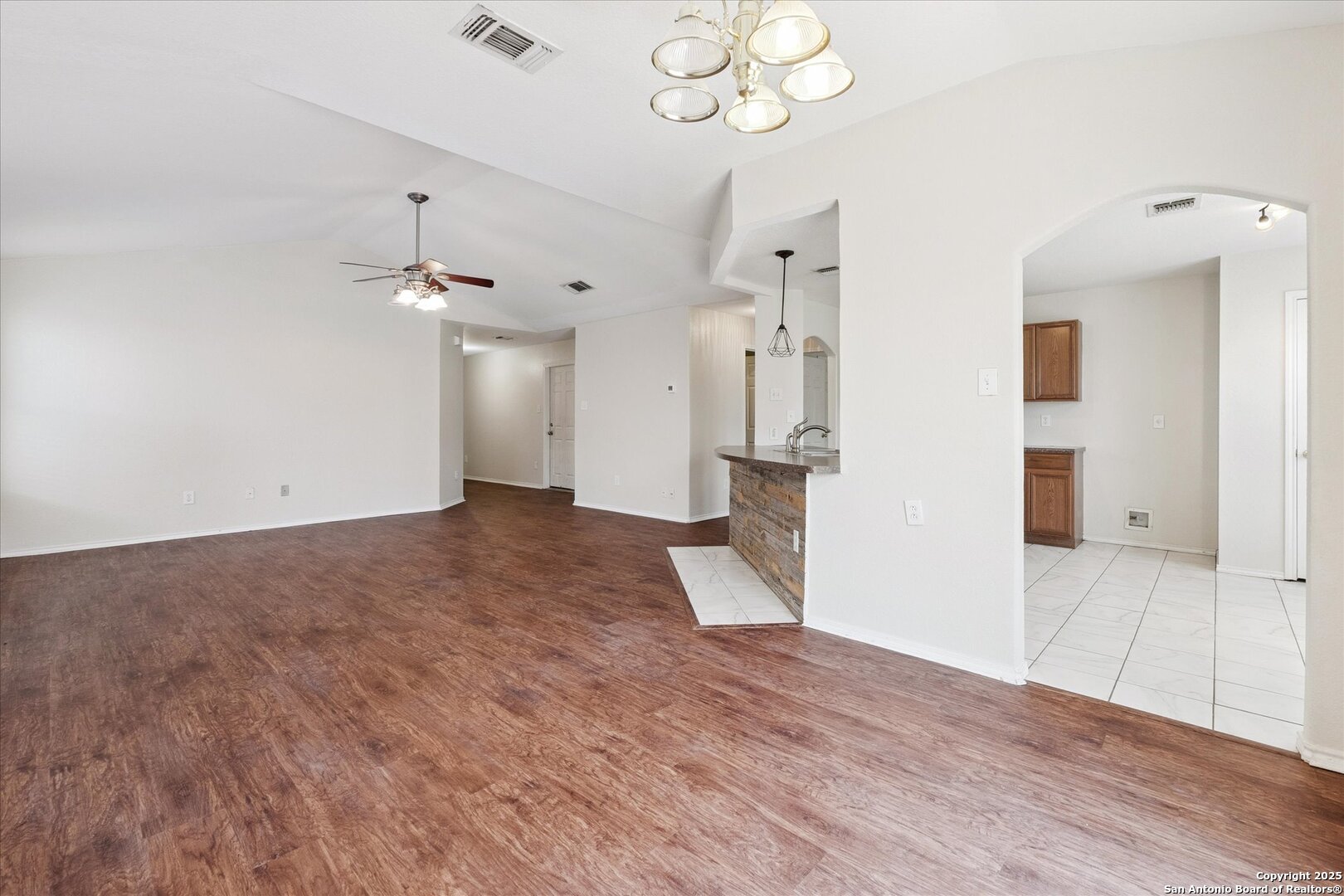 3436 Whisper Bluff Cibolo TX 78108