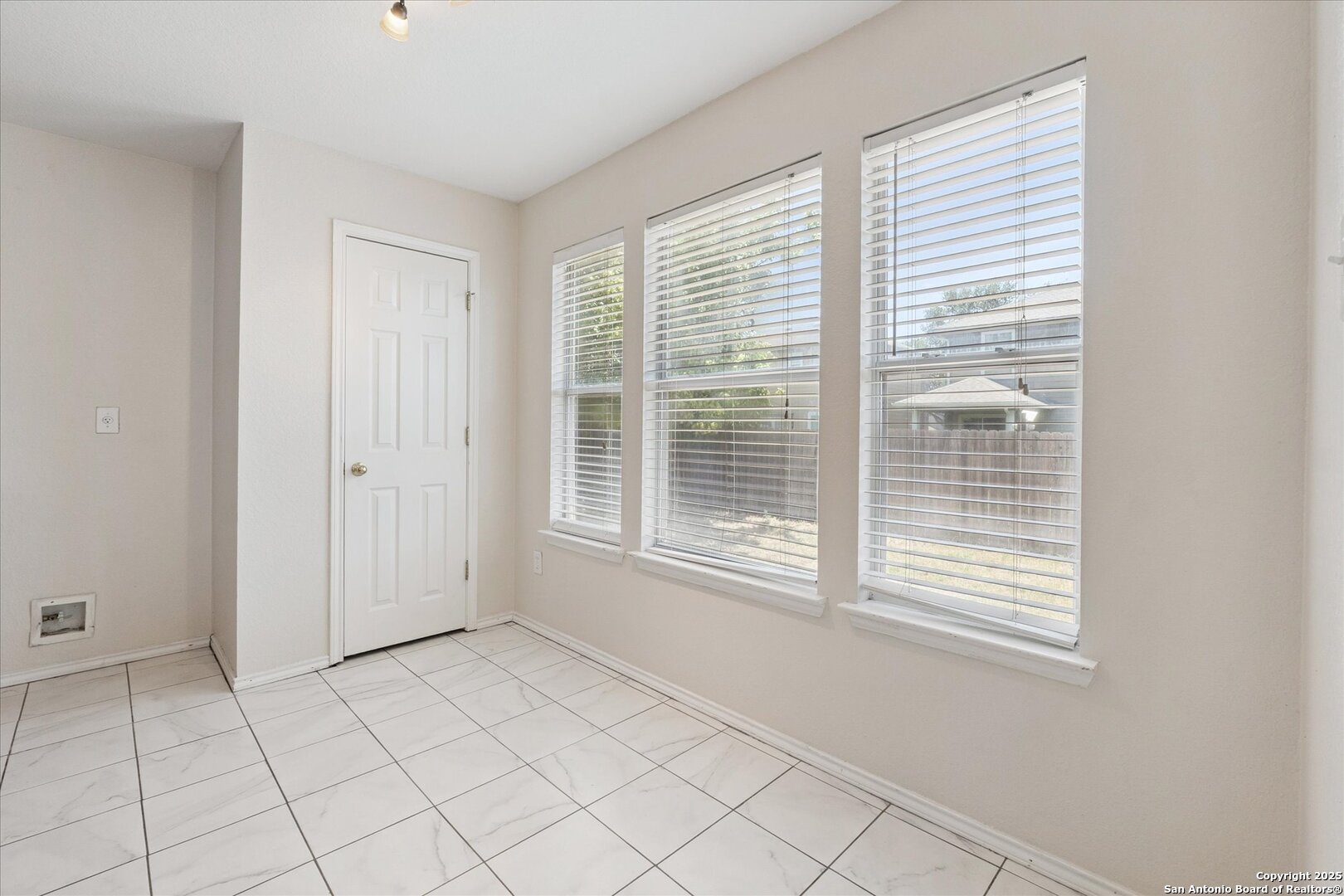 3436 Whisper Bluff Cibolo TX 78108