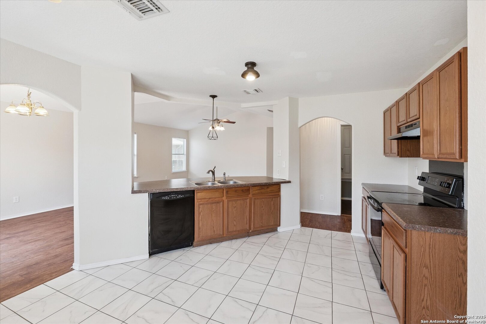 3436 Whisper Bluff Cibolo TX 78108